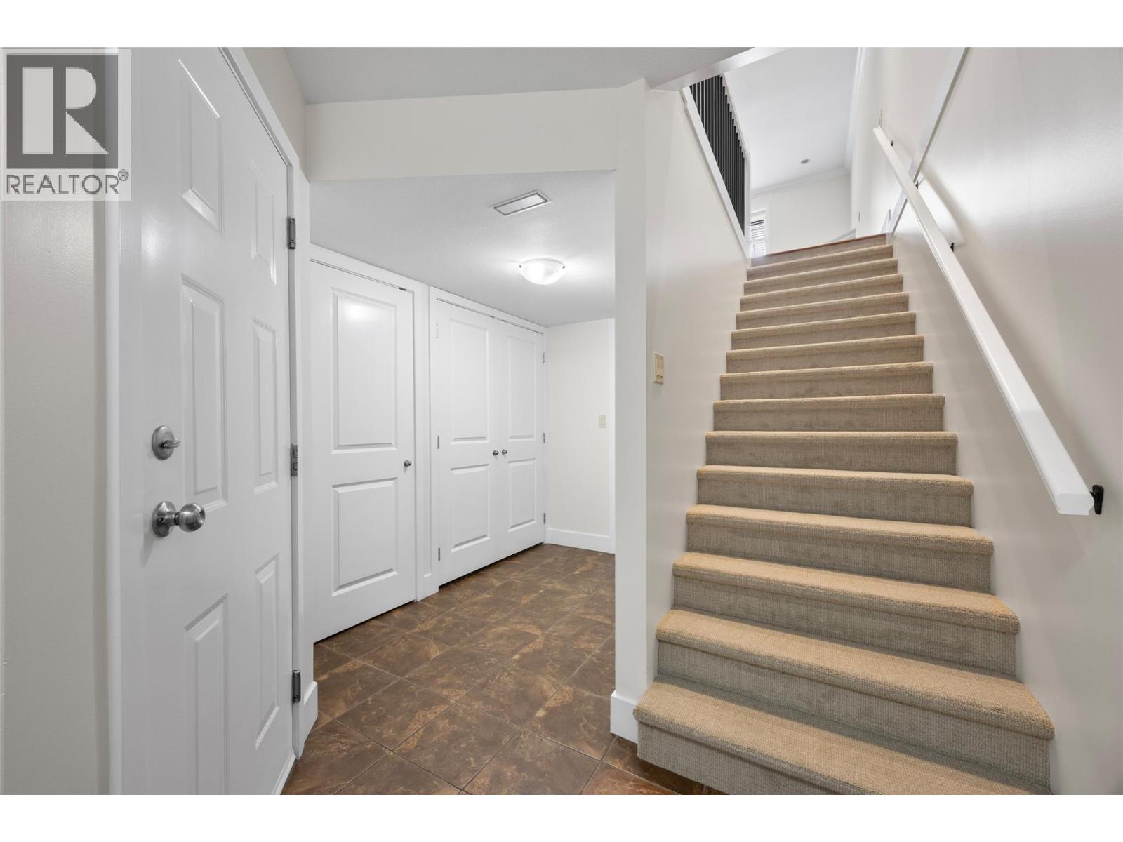 2046 Robson Place Unit# 5, Kamloops, British Columbia  V2E 0A5 - Photo 24 - 10398639