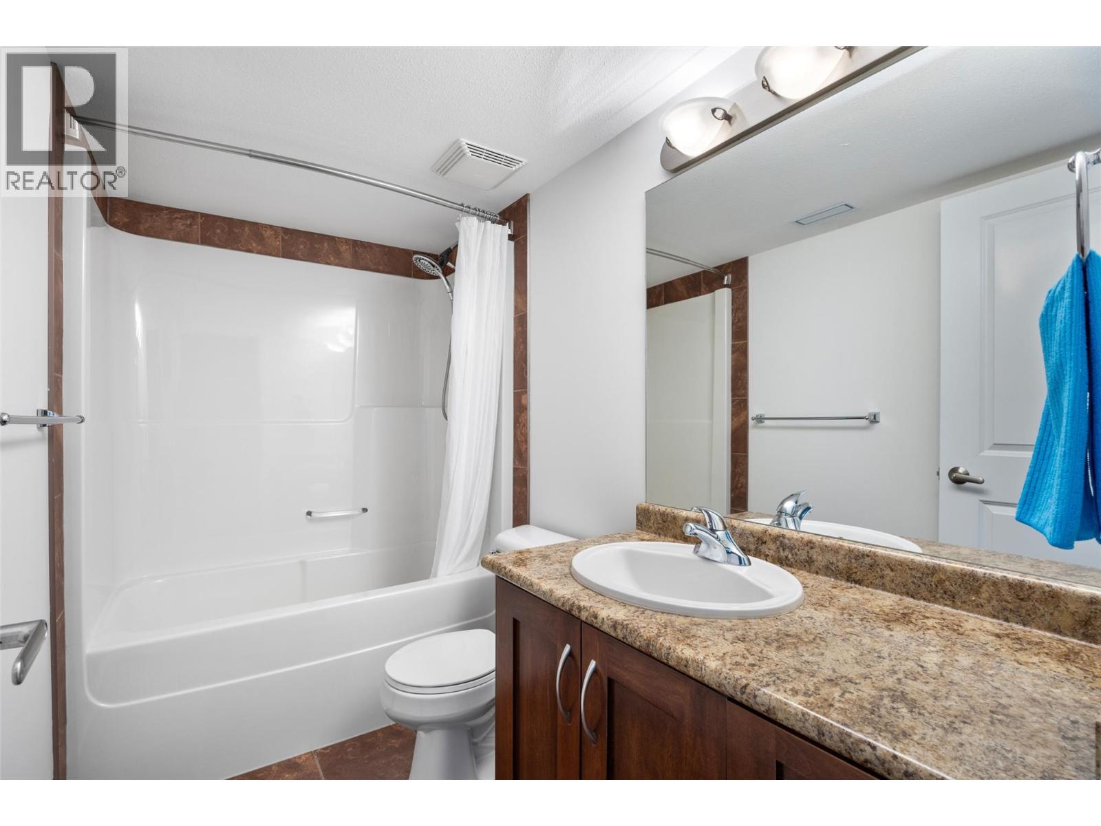2046 Robson Place Unit# 5, Kamloops, British Columbia  V2E 0A5 - Photo 29 - 10398639
