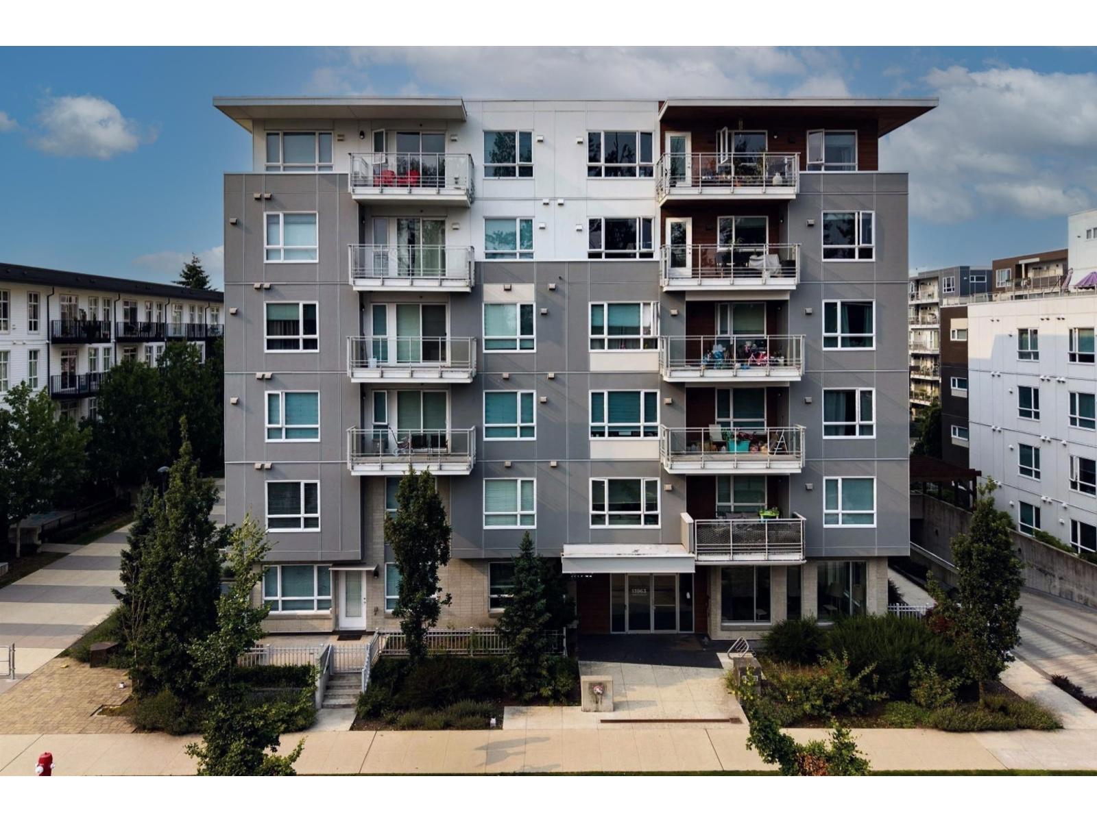 118 13963 105 BOULEVARD, Surrey, British Columbia