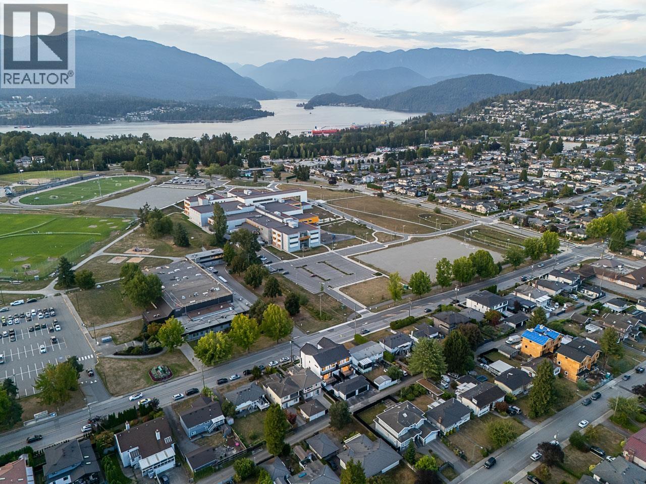 2 6210 Curtis Street, Burnaby, British Columbia  V5B 2A5 - Photo 31 - R3157671