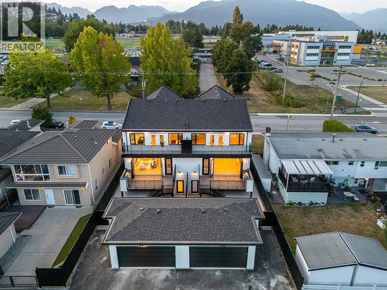 2 6210 Curtis Street, Burnaby, British Columbia  V5B 2A5 - Photo 33 - R3157671