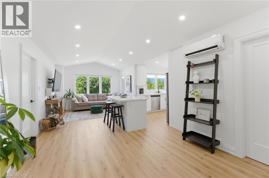 82 Cumming Court Unit# Upper, Ancaster, Ontario  L9G 1V3 - Photo 4 - 40858070