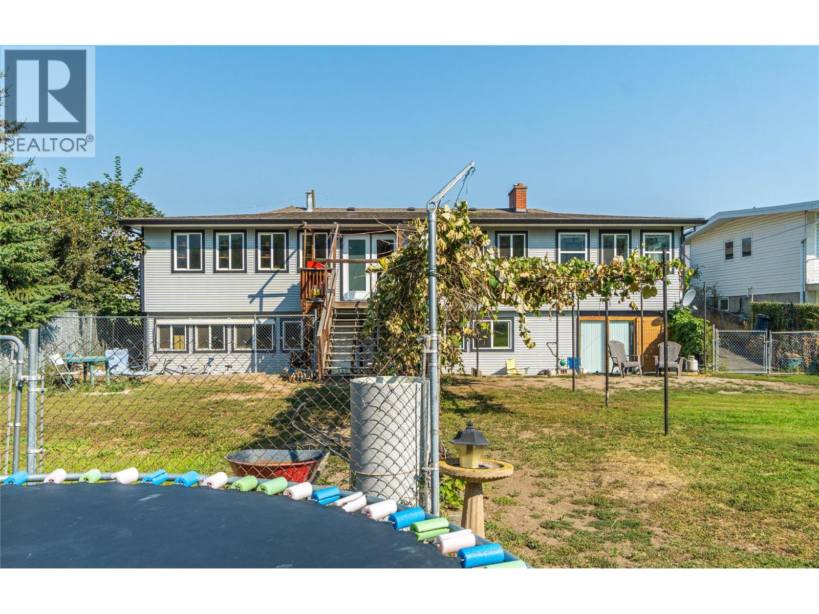 2215 Barbara Avenue, Kamloops, British Columbia  V2B 4J4 - Photo 58 - 10395881