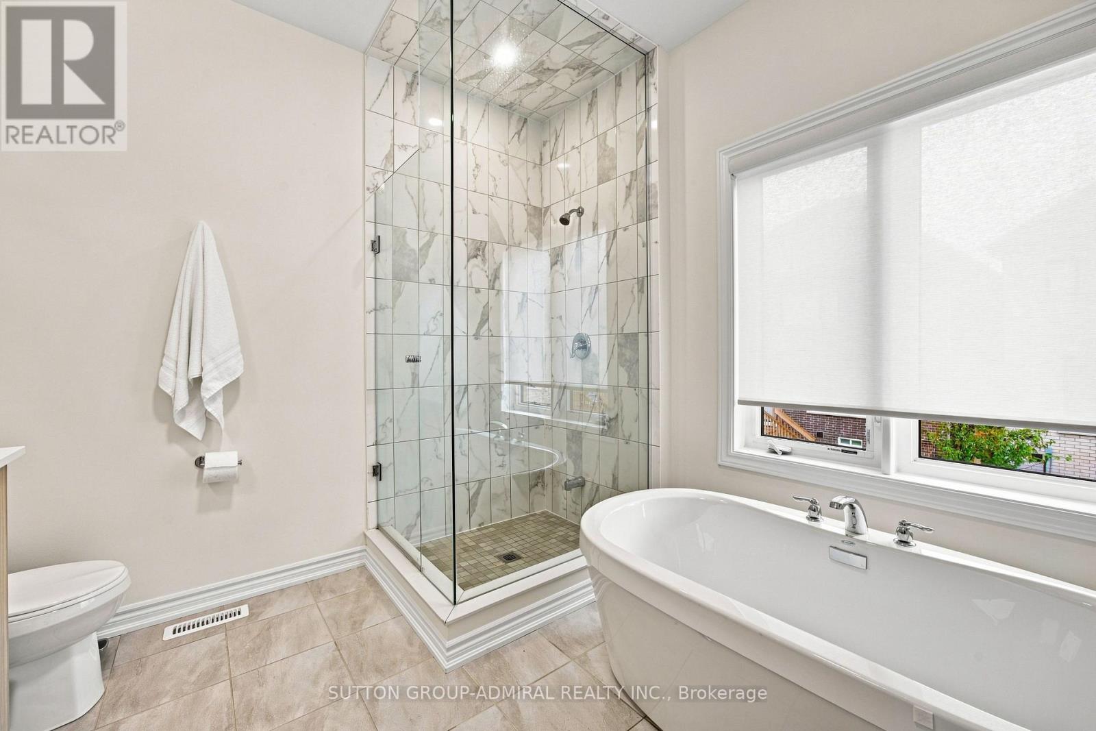 46 Fish Drive, Aurora, Ontario  L4B 4A7 - Photo 21 - N13708492