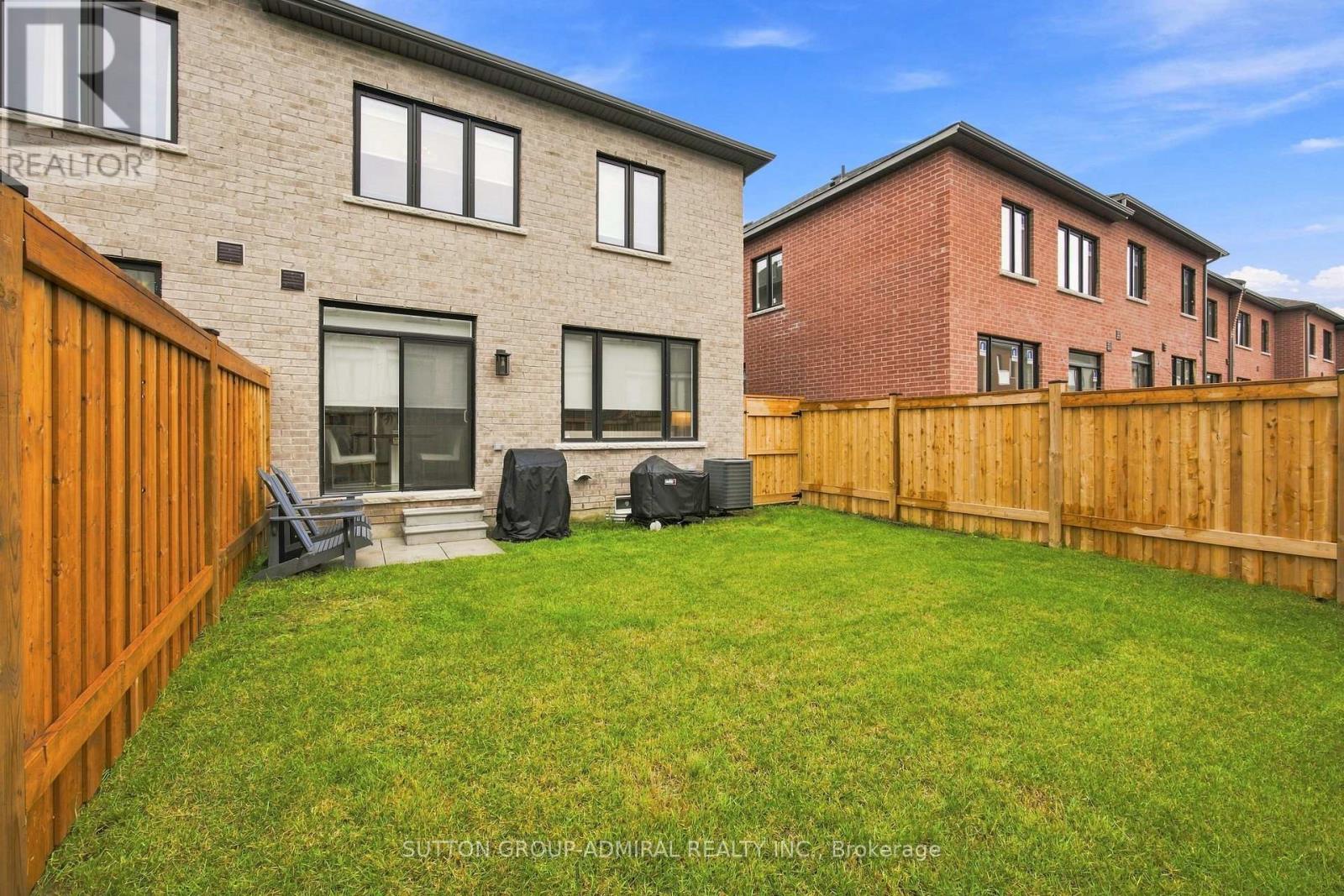 46 Fish Drive, Aurora, Ontario  L4B 4A7 - Photo 33 - N13708492