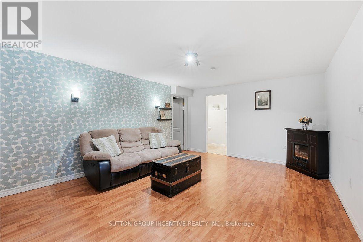 200 Cumming Drive, Barrie, Ontario  L4N 0C9 - Photo 34 - S13708494