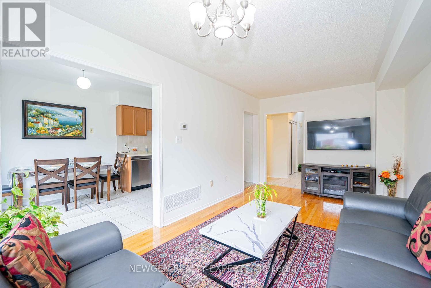 6039 Coxswain Crescent, Mississauga, Ontario  L5V 2Z9 - Photo 8 - W13708488
