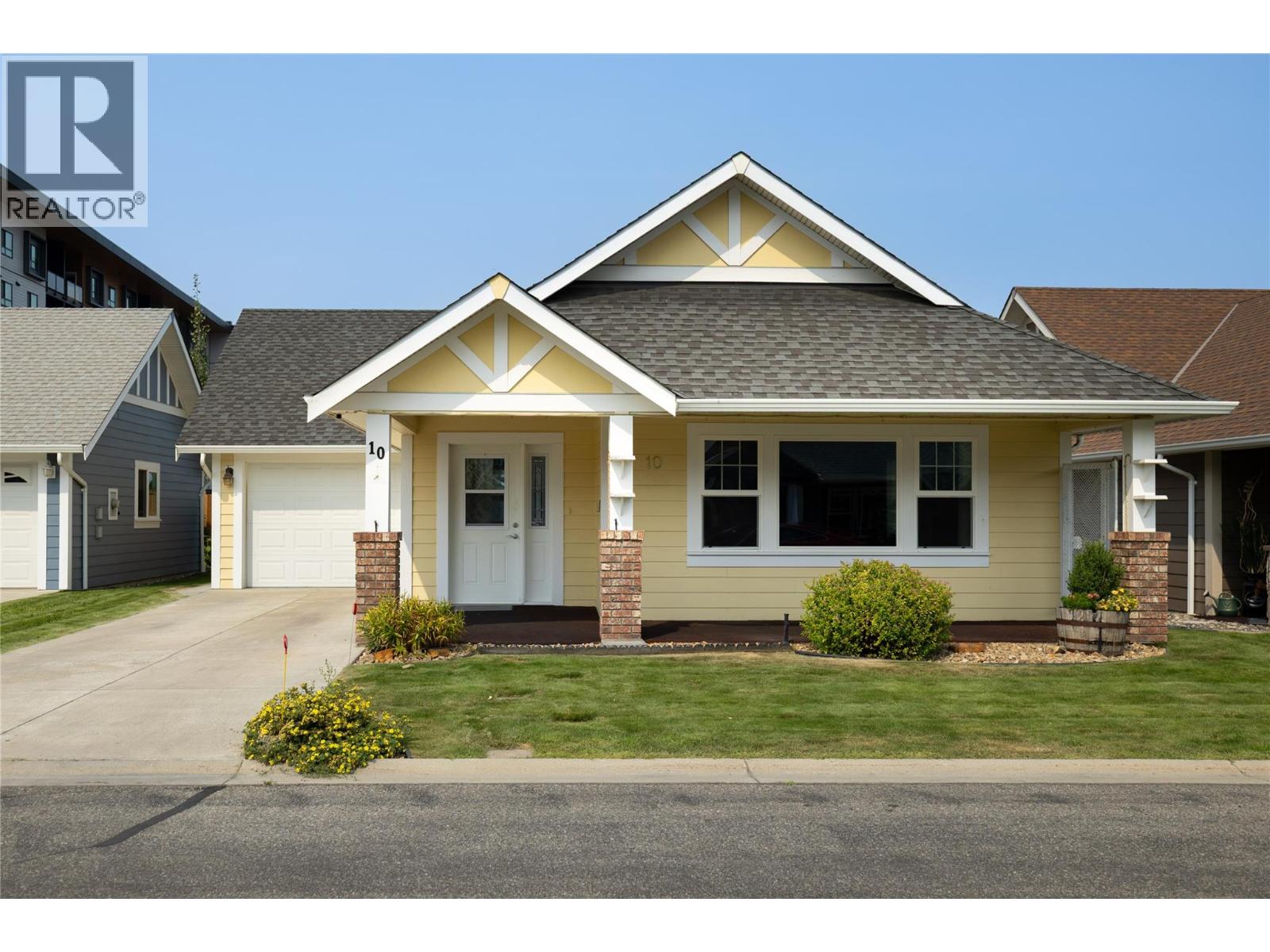 #10 1231 10 Street SW, Salmon Arm, British Columbia