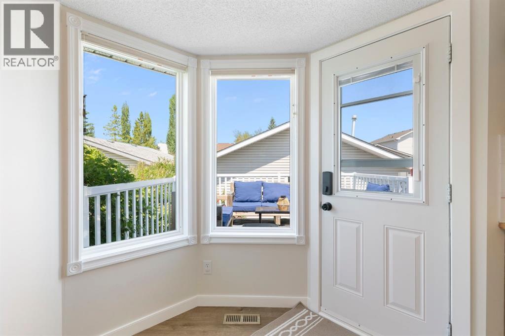 34 West Mcmanus Road, Cochrane, Alberta  T4C 1L8 - Photo 12 - A2329442