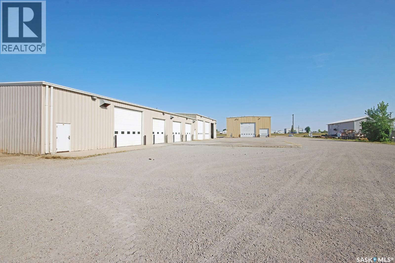 48 39 Highway, Estevan, Saskatchewan  S4A 2A5 - Photo 8 - SK046515