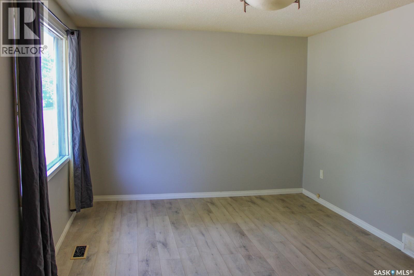 517 Mcleod Avenue E, Melfort, Saskatchewan  S0E 1A0 - Photo 5 - SK046508