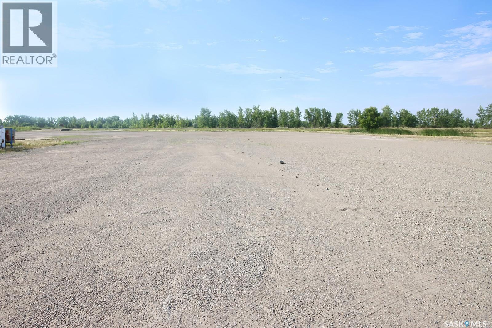 48 39 Highway, Estevan, Saskatchewan  S4A 2A5 - Photo 10 - SK046279