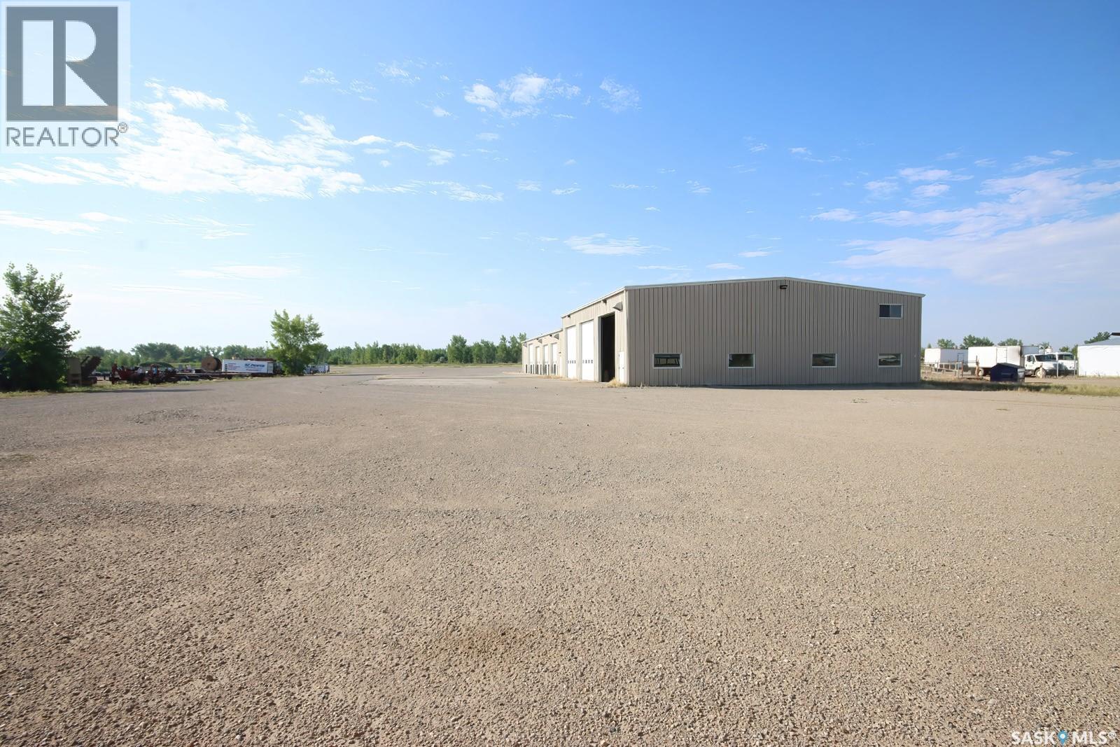 48 39 Highway, Estevan, Saskatchewan  S4A 2A5 - Photo 6 - SK046279