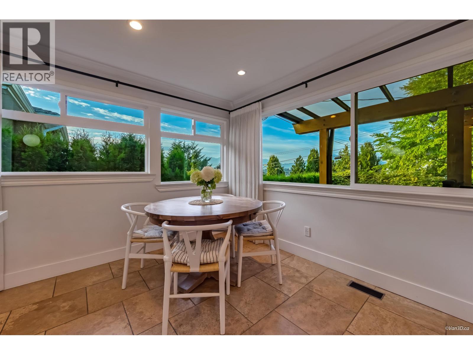 21 Malta Place, Vancouver, British Columbia V5M 4C4 - Photo 11 - R3158276