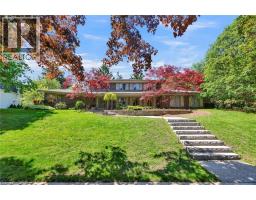 61 HUNTLEY Crescent, Kitchener, Ontario