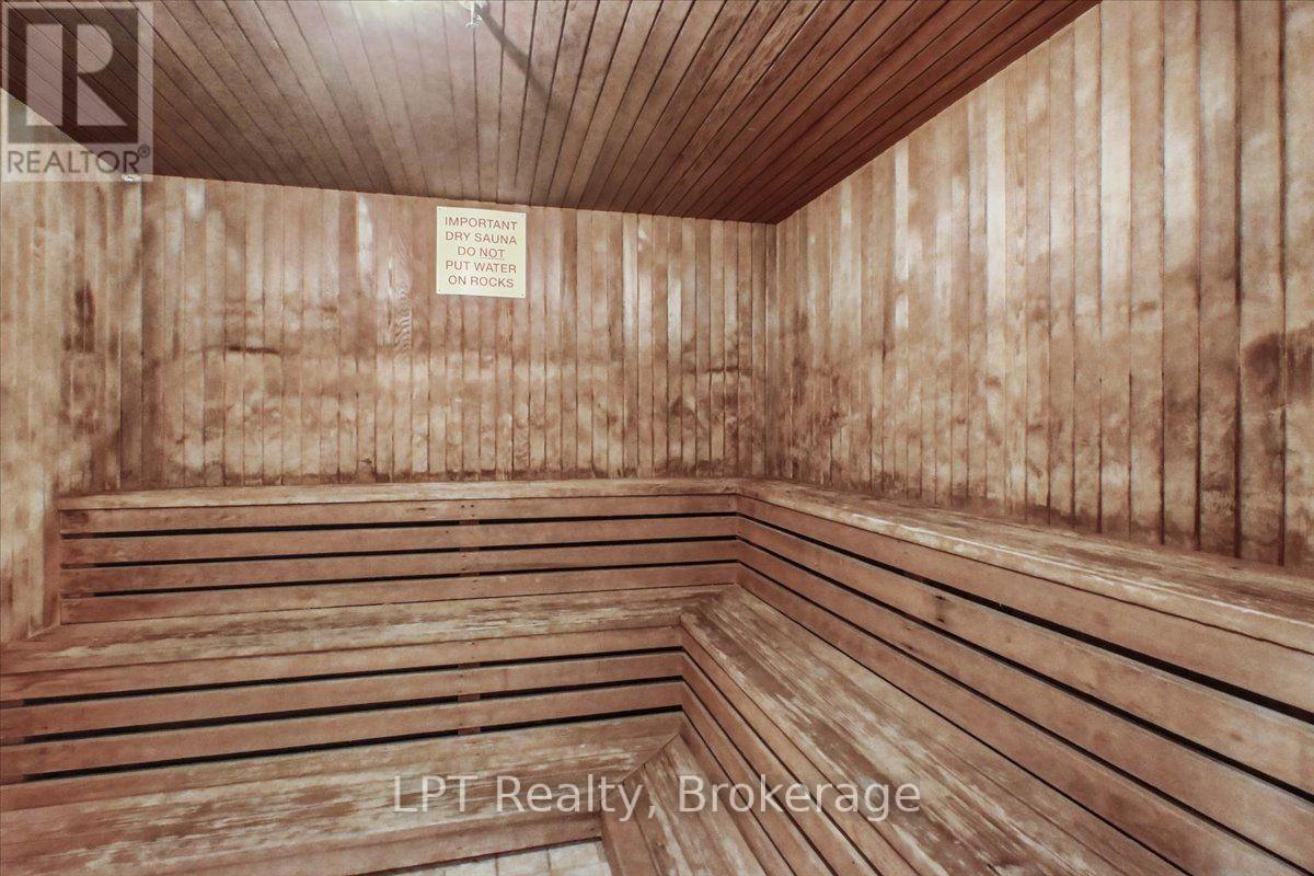2721 - 633 Bay Street, Toronto, Ontario  M5G 2G4 - Photo 25 - C13708544