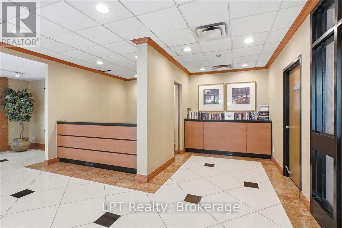 2721 - 633 Bay Street, Toronto, Ontario  M5G 2G4 - Photo 28 - C13708544