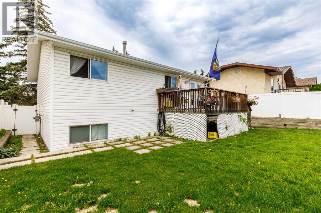 63 Mclevin Crescent, Red Deer, Alberta  T4R 1S8 - Photo 36 - A2321715