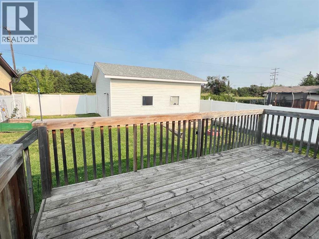 63 Mclevin Crescent, Red Deer, Alberta  T4R 1S8 - Photo 43 - A2321715