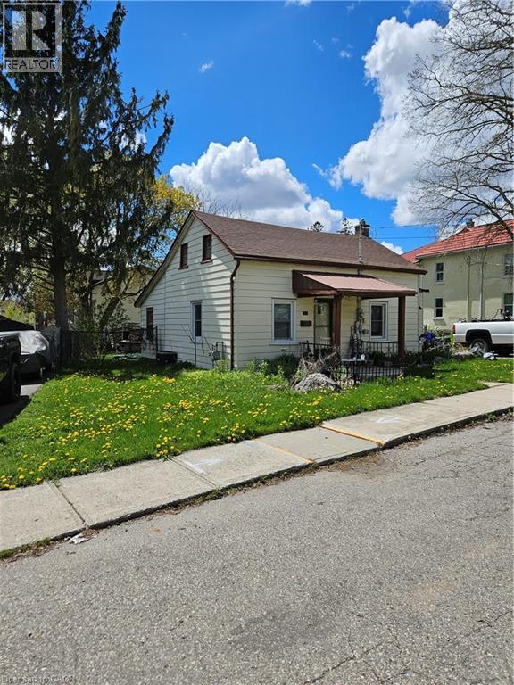 20 Foell Street, Baden, Ontario  N3A 2V3 - Photo 2 - 40827725