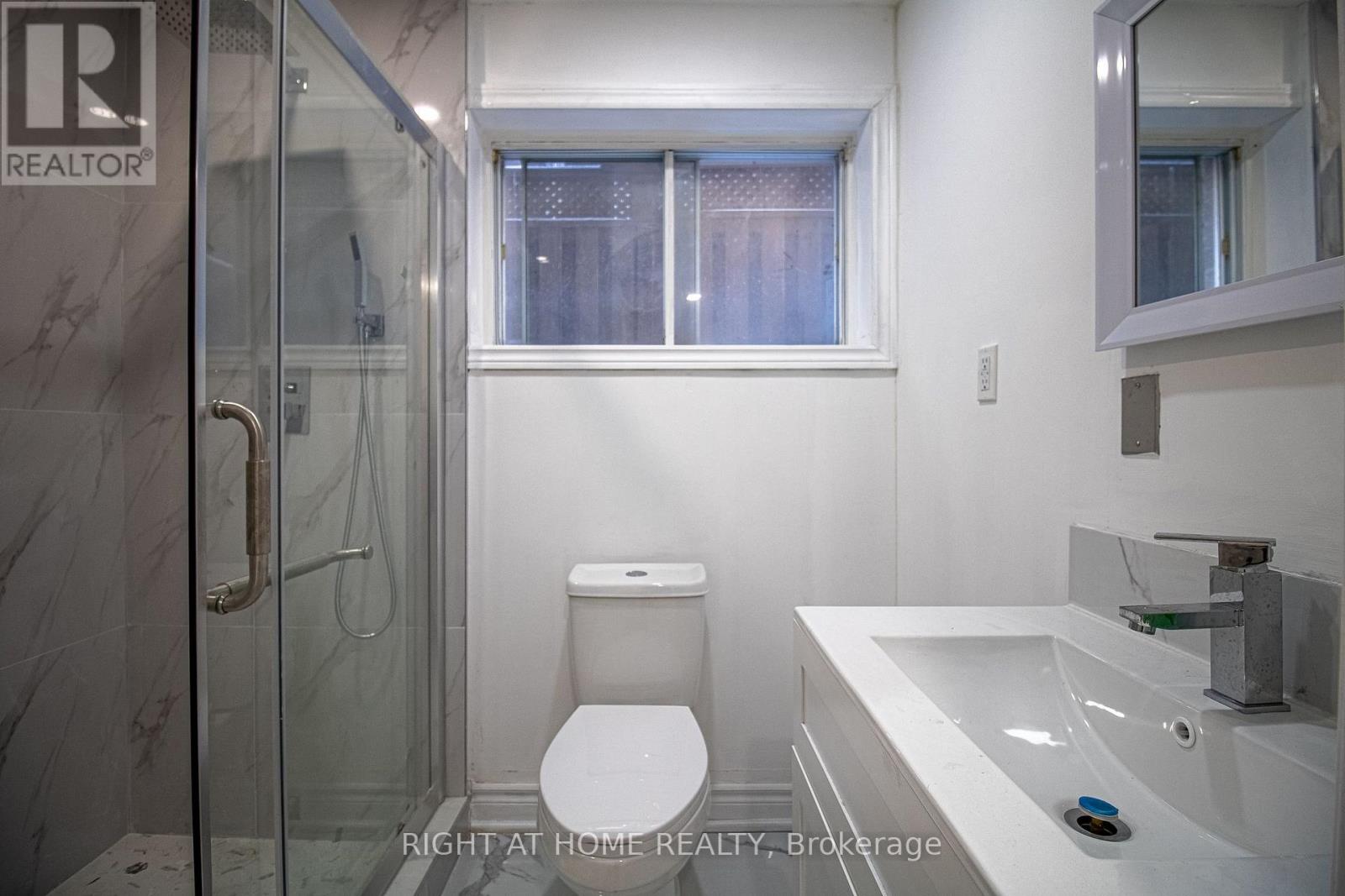 Lower Level - 12 Josie Drive, Richmond Hill, Ontario  L4C 7G1 - Photo 2 - N13708528