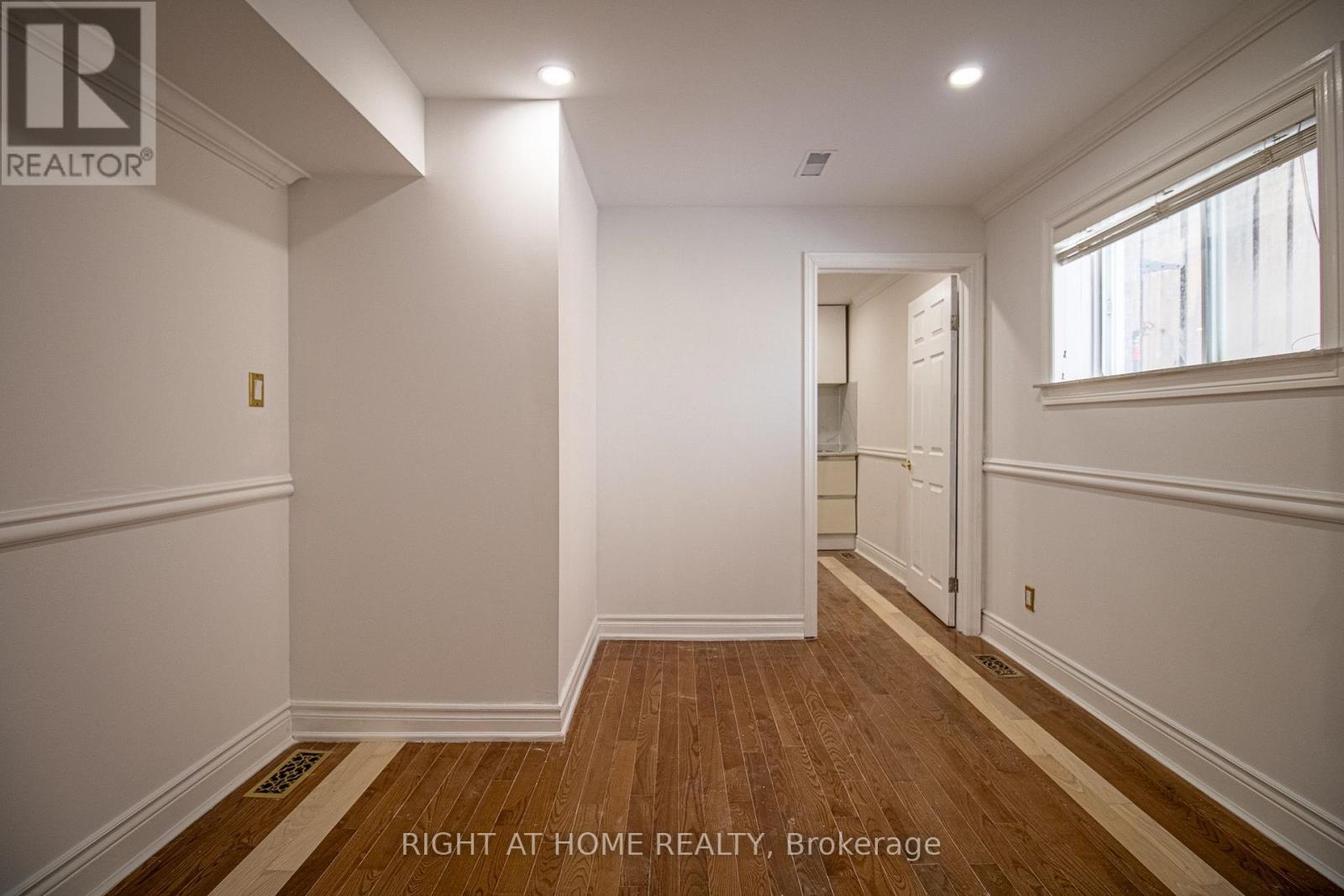 Lower Level - 12 Josie Drive, Richmond Hill, Ontario  L4C 7G1 - Photo 4 - N13708528