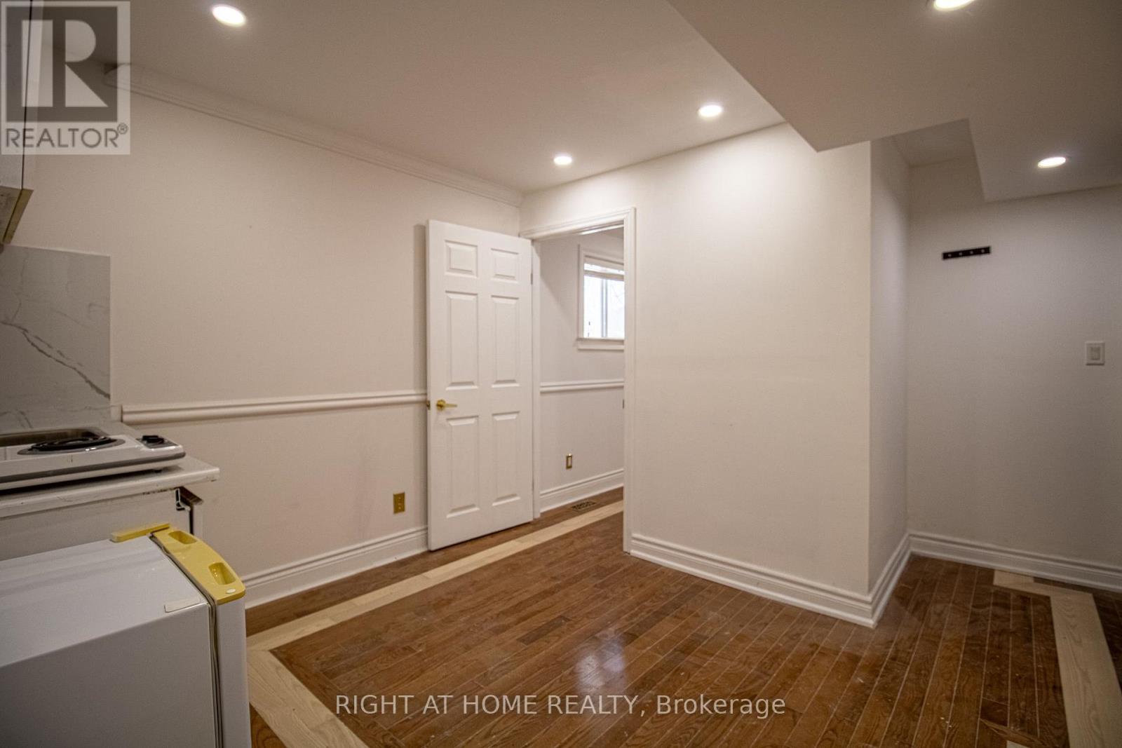 Lower Level - 12 Josie Drive, Richmond Hill, Ontario  L4C 7G1 - Photo 7 - N13708528