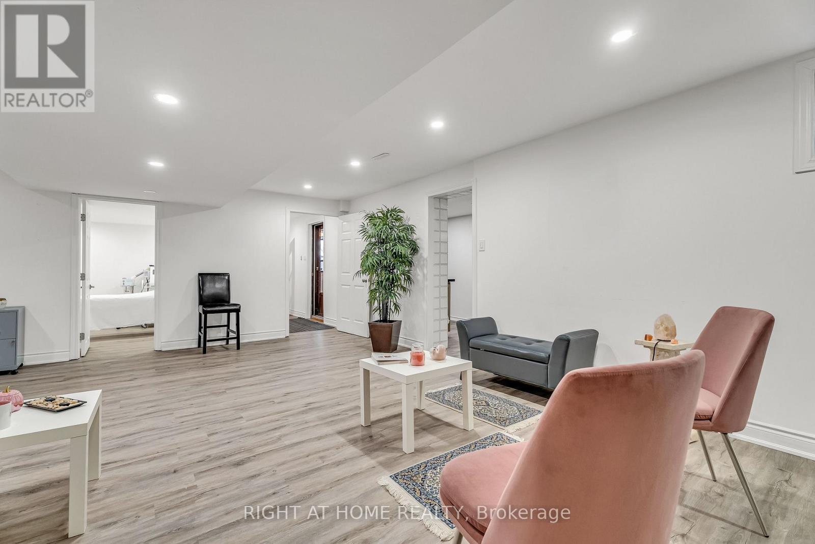Lower Level - 373 Firglen Ridge, Vaughan, Ontario  L4L 1N6 - Photo 3 - N13708536