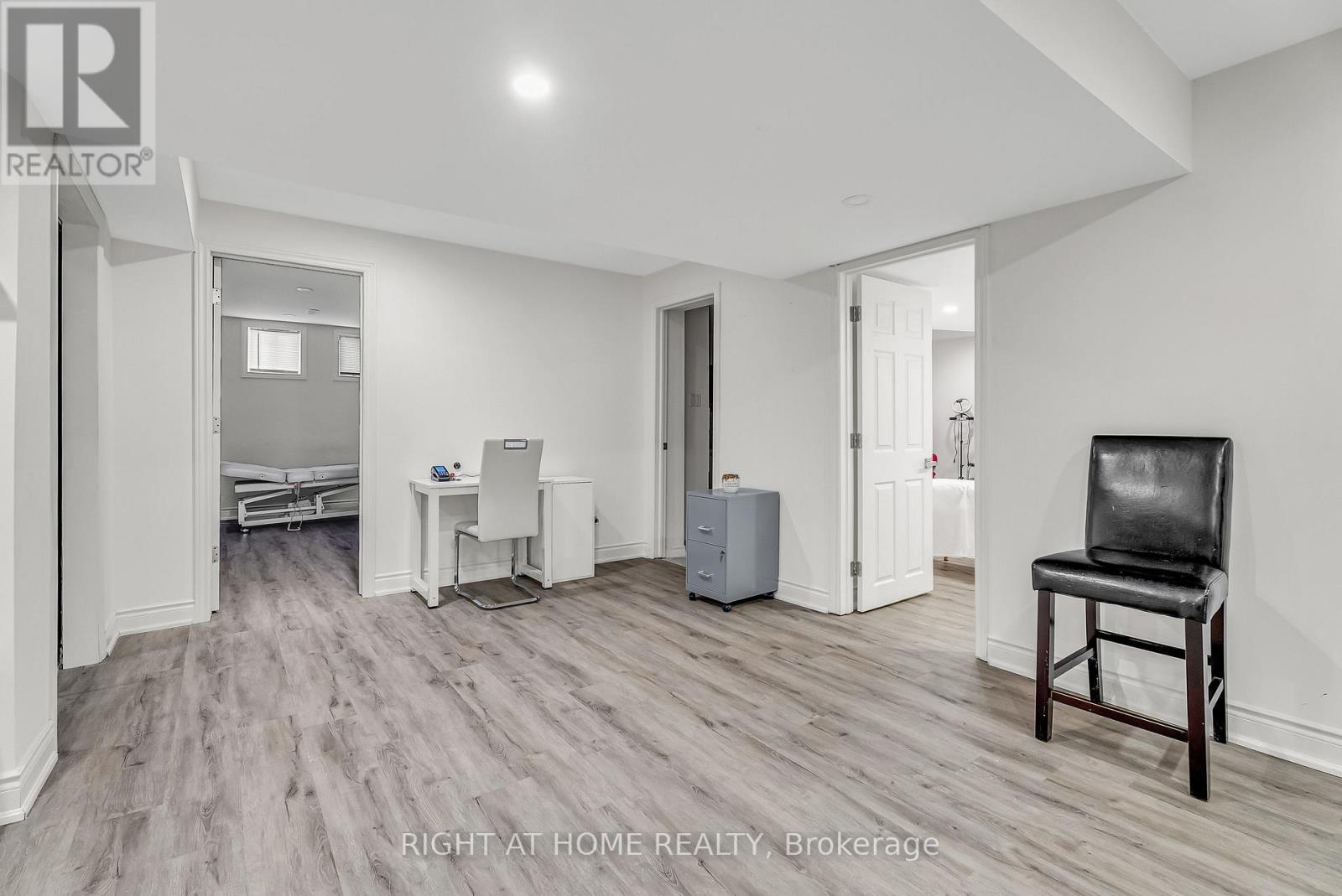 Lower Level - 373 Firglen Ridge, Vaughan, Ontario  L4L 1N6 - Photo 6 - N13708536