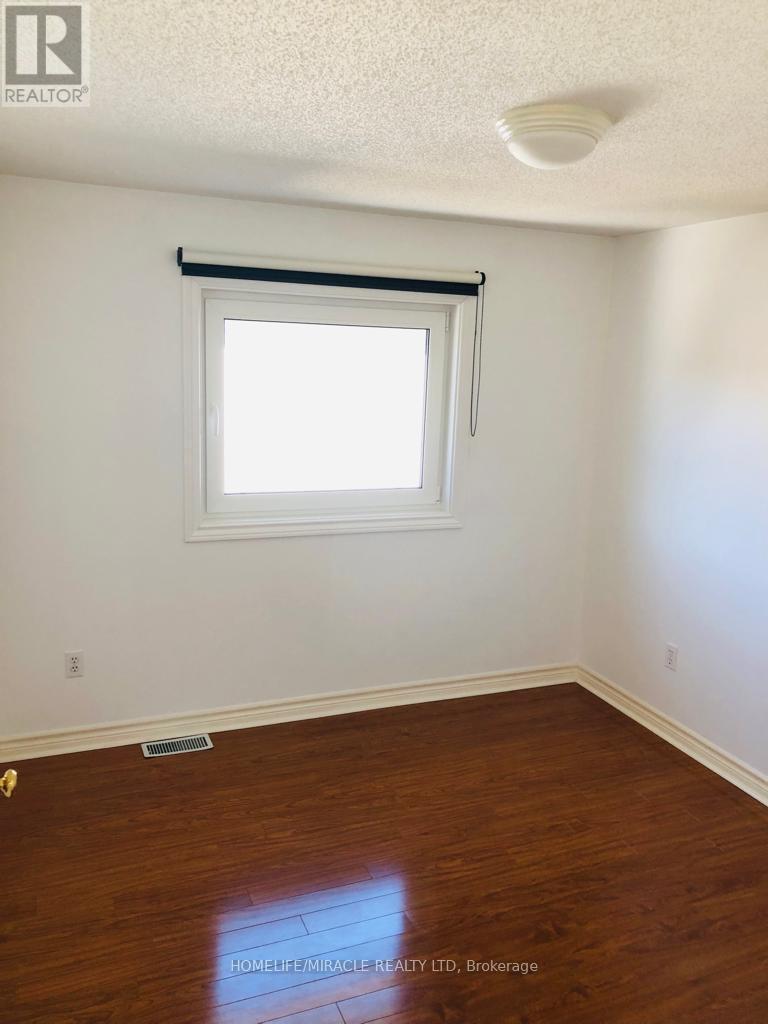 806 Fairway Crescent, Kitchener, Ontario  N2A 4B5 - Photo 8 - X13708522