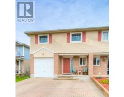 806 FAIRWAY CRESCENT, Kitchener, Ontario