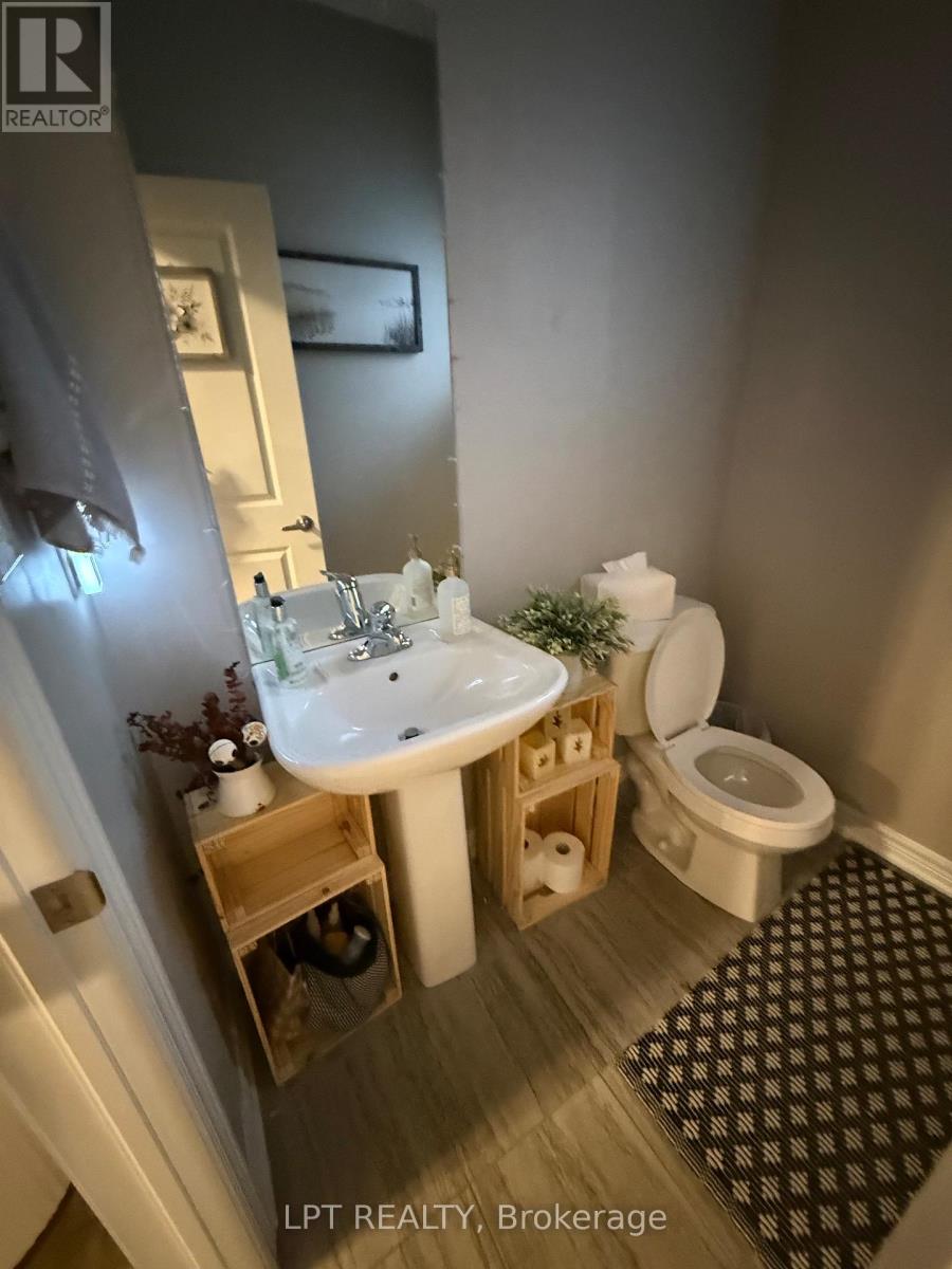 50 Spring Crest (Upper Unit) Way, Thorold, Ontario  L2V 0J8 - Photo 3 - X13708542