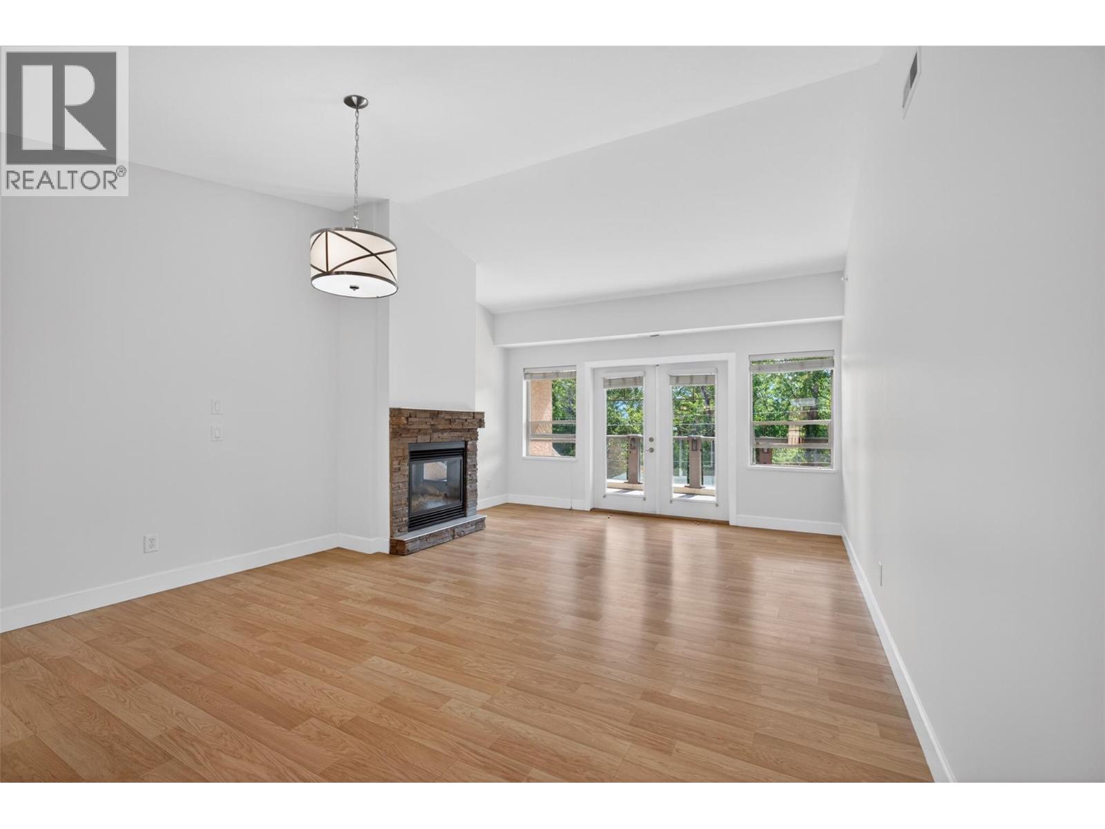 3996 Beach Avenue Unit# 331, Peachland, British Columbia  V0H 1X5 - Photo 12 - 10385935