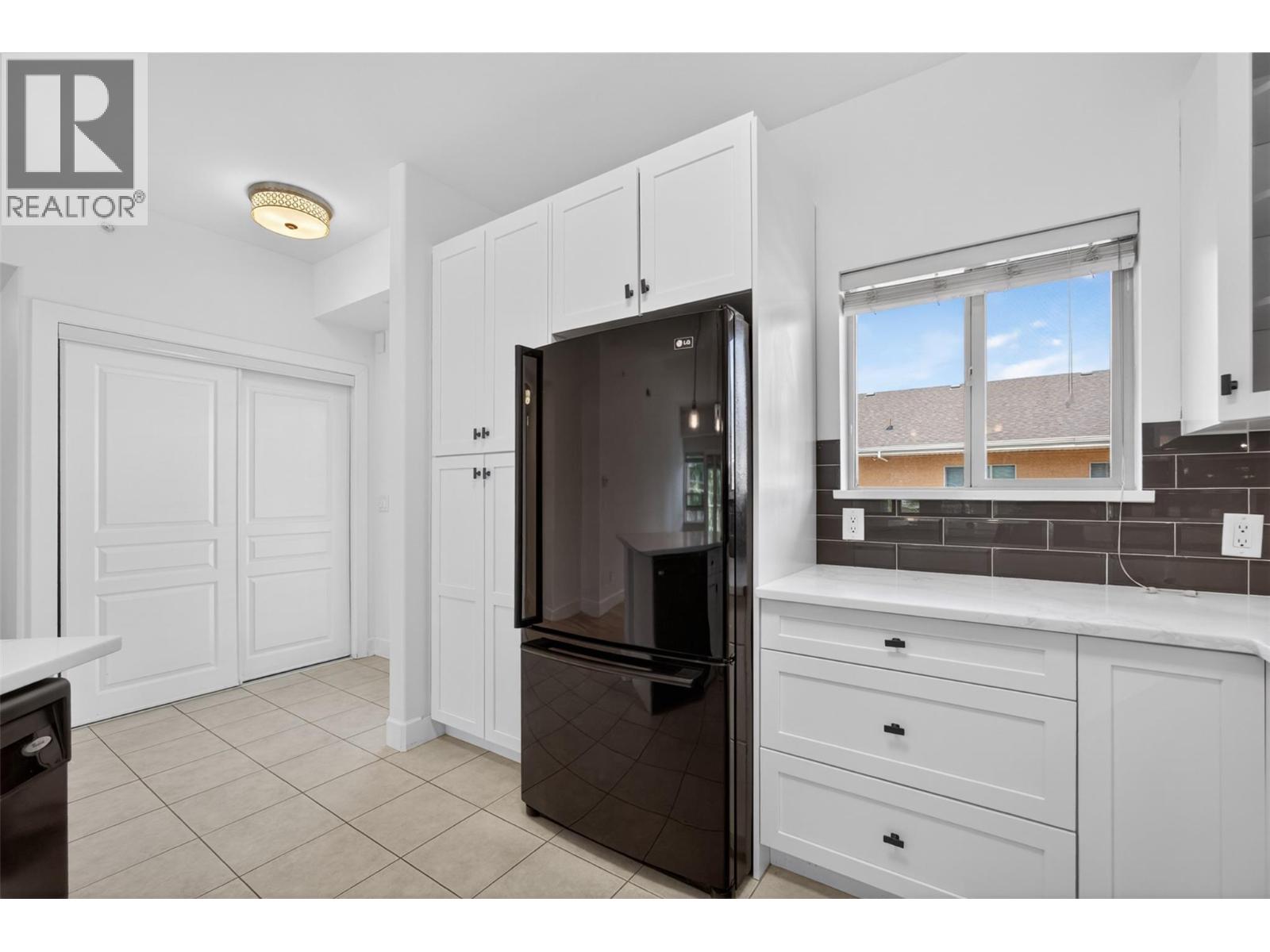 3996 Beach Avenue Unit# 331, Peachland, British Columbia  V0H 1X5 - Photo 11 - 10385935