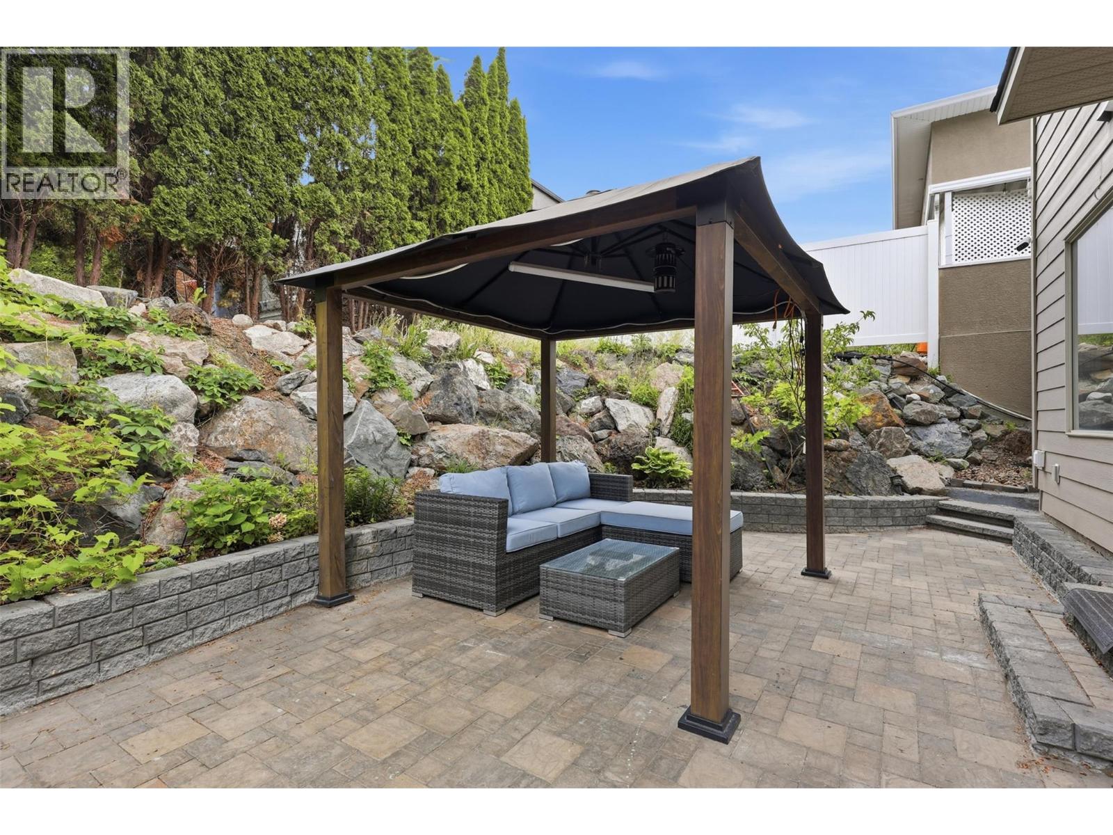 444 Azure Place, Kamloops, British Columbia  V2E 2R2 - Photo 25 - 10398659