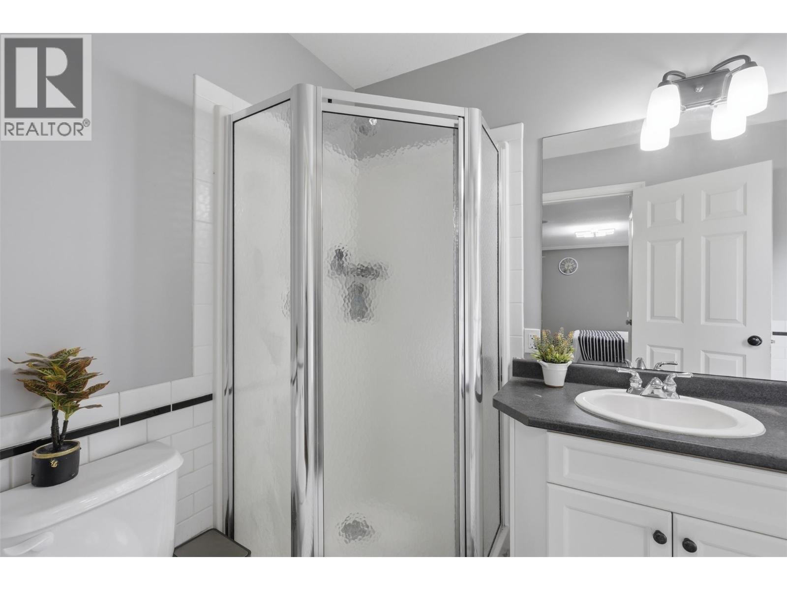 444 Azure Place, Kamloops, British Columbia  V2E 2R2 - Photo 39 - 10398659
