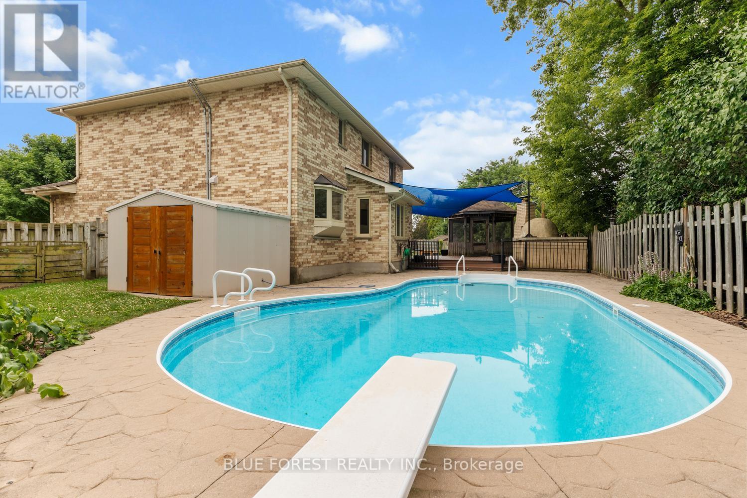 935 Country Club Place, London South, Ontario  N6C 5R5 - Photo 42 - X13708572
