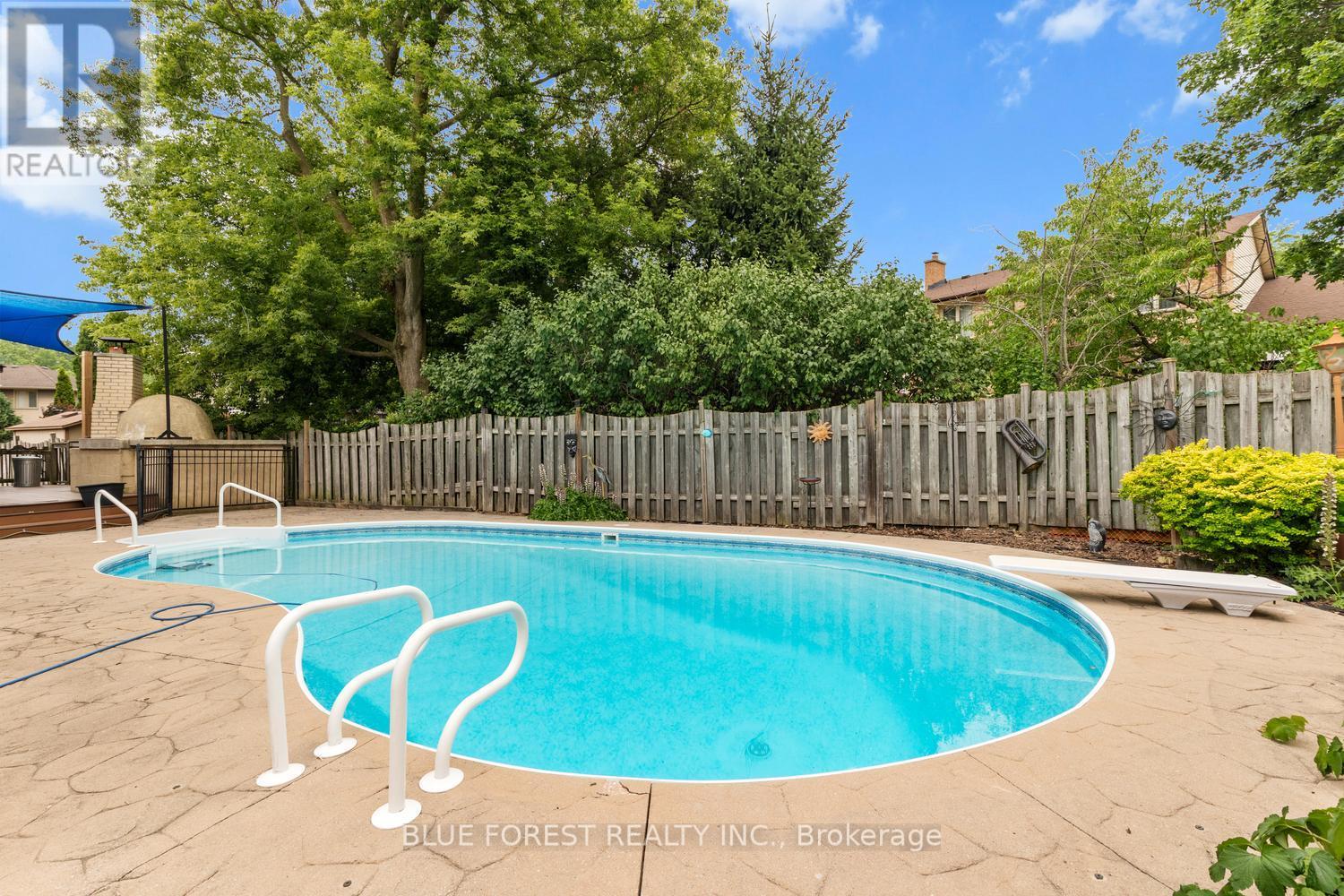 935 Country Club Place, London South, Ontario  N6C 5R5 - Photo 43 - X13708572