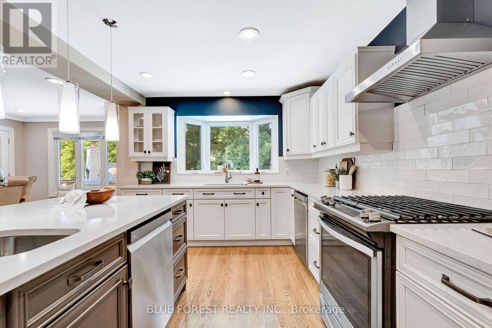 935 Country Club Place, London South, Ontario  N6C 5R5 - Photo 6 - X13708572
