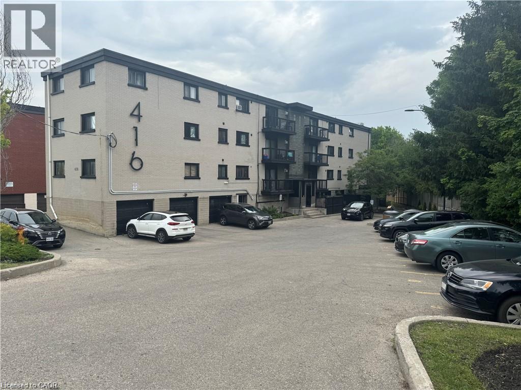 416 LANCASTER Street W Unit# J, Kitchener, Ontario