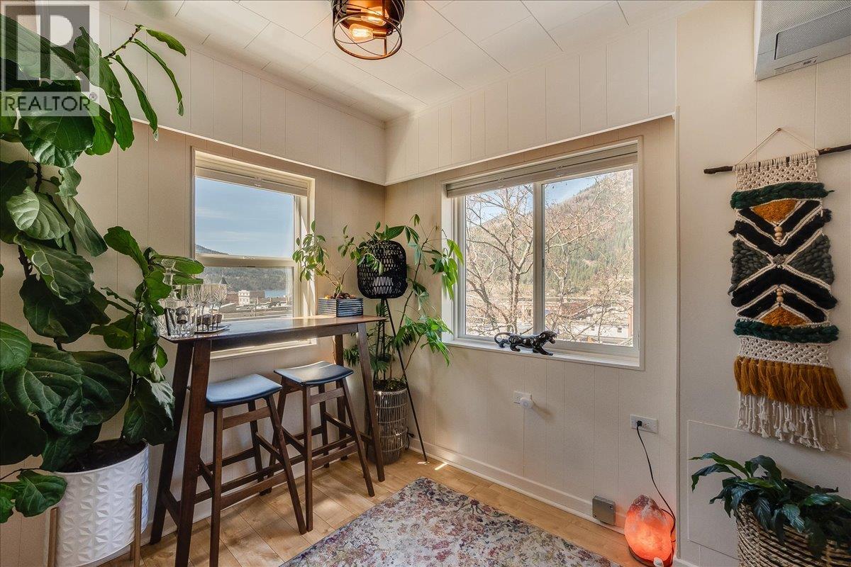615 Victoria Street, Nelson, British Columbia  V1L 4L1 - Photo 12 - 10389879