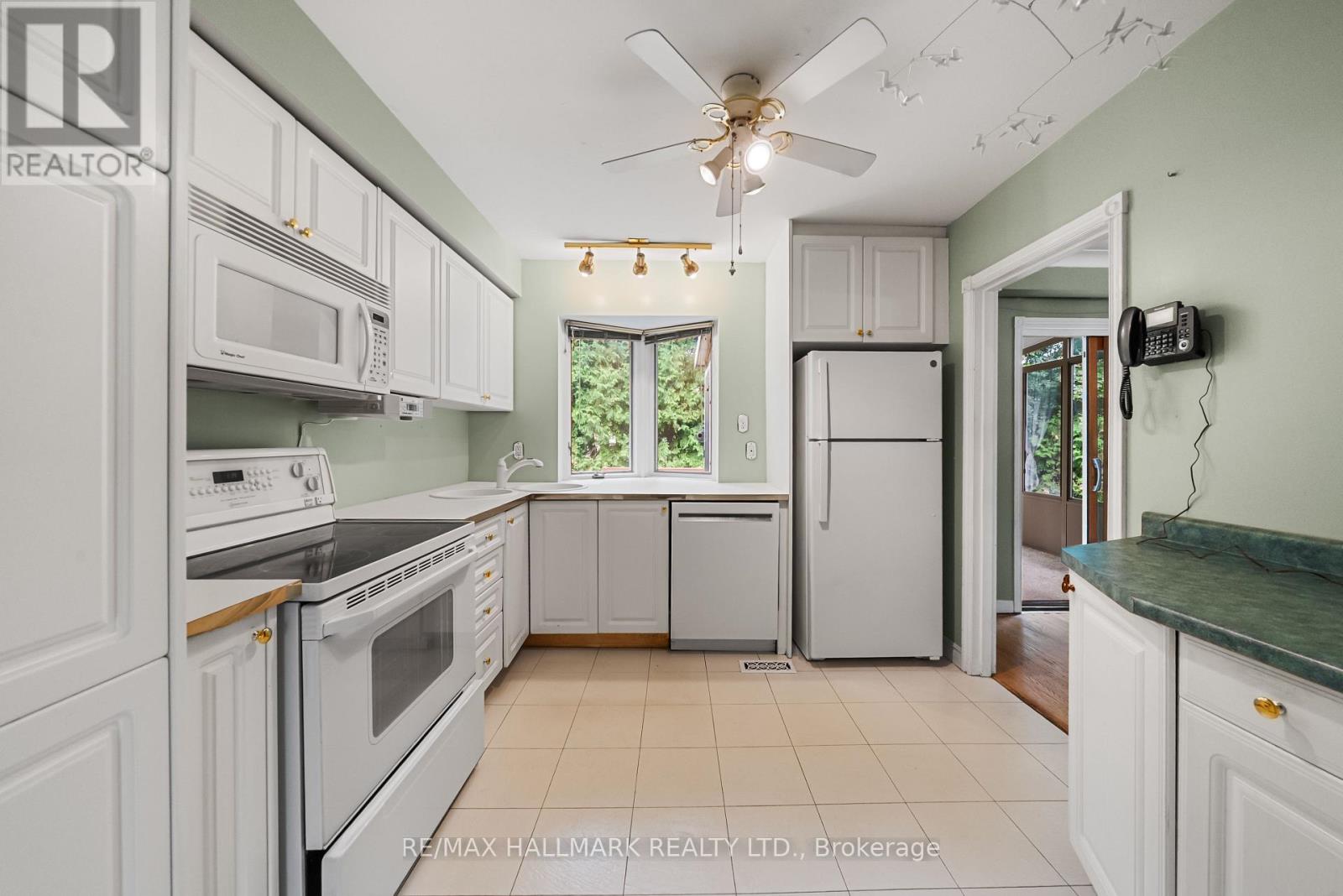 17 Greenyards Drive, Toronto, Ontario  M2M 2R7 - Photo 13 - C13708604