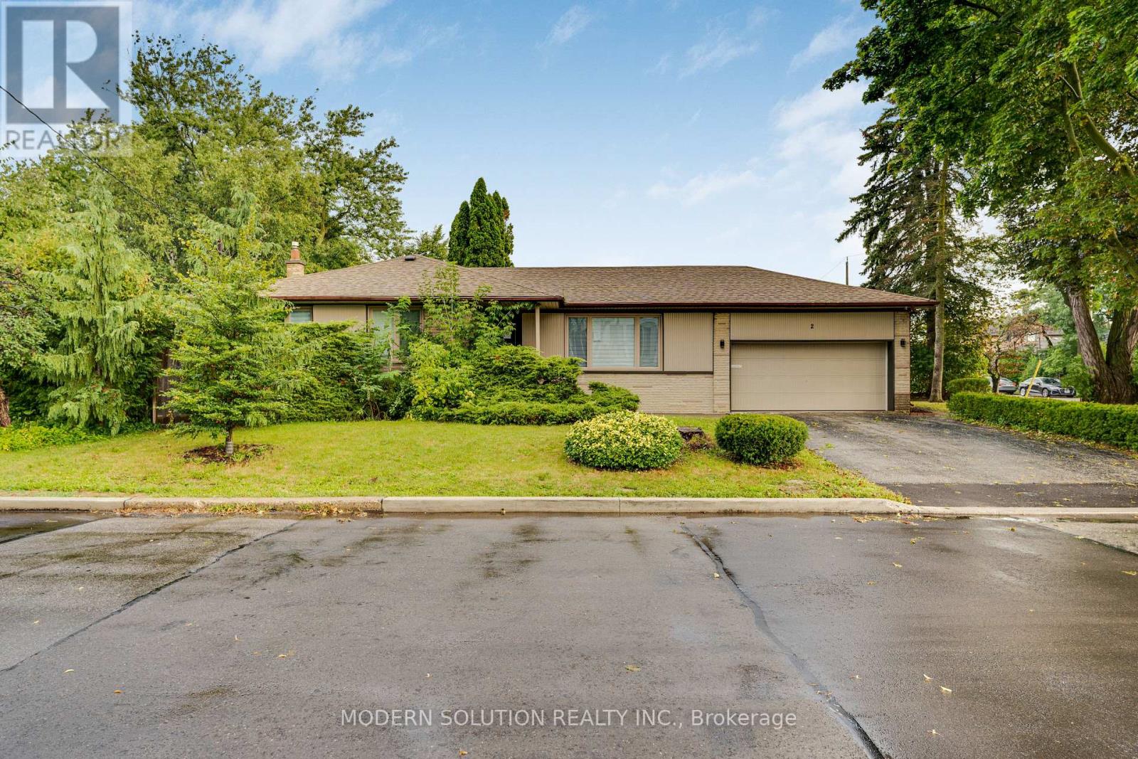 2 Caswell Drive, Toronto, Ontario  M2M 3L9 - Photo 2 - C13708606