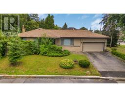 2 CASWELL DRIVE, Toronto, Ontario