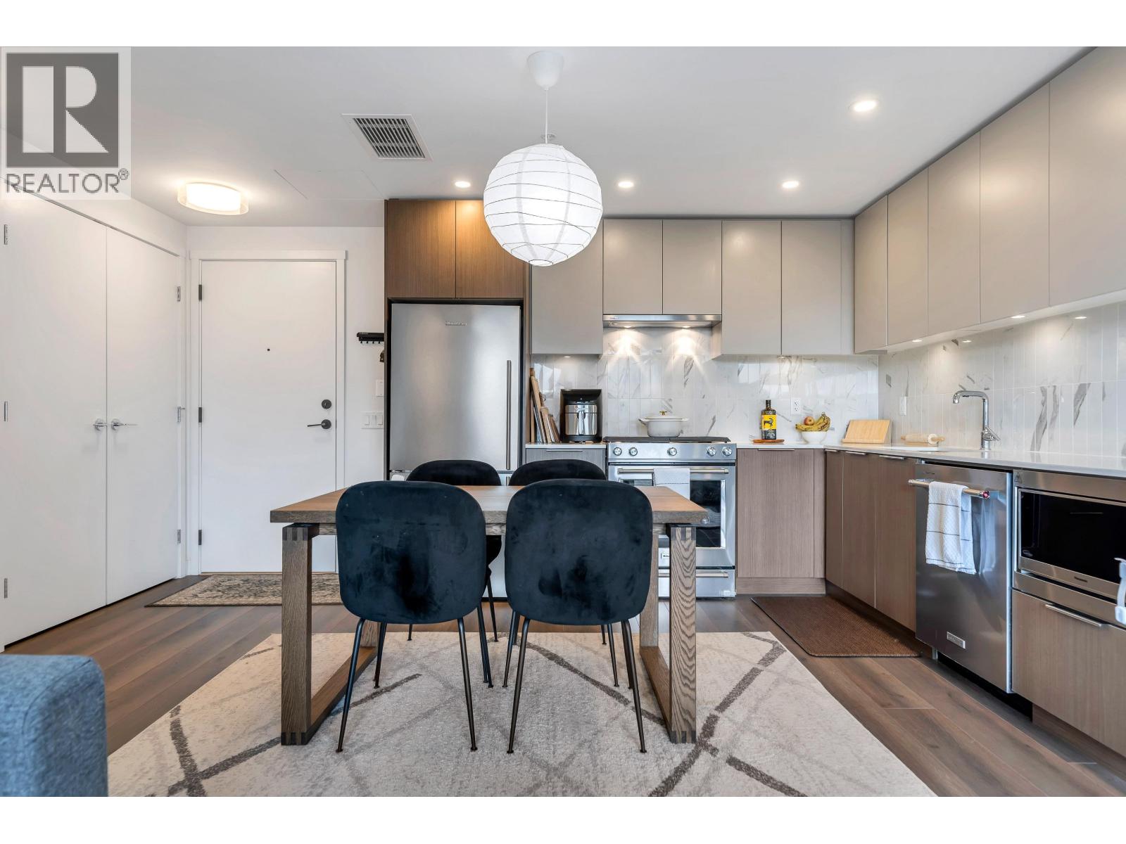 504 645 Como Lake Avenue, Coquitlam, British Columbia  V3J 0N9 - Photo 6 - R3158408