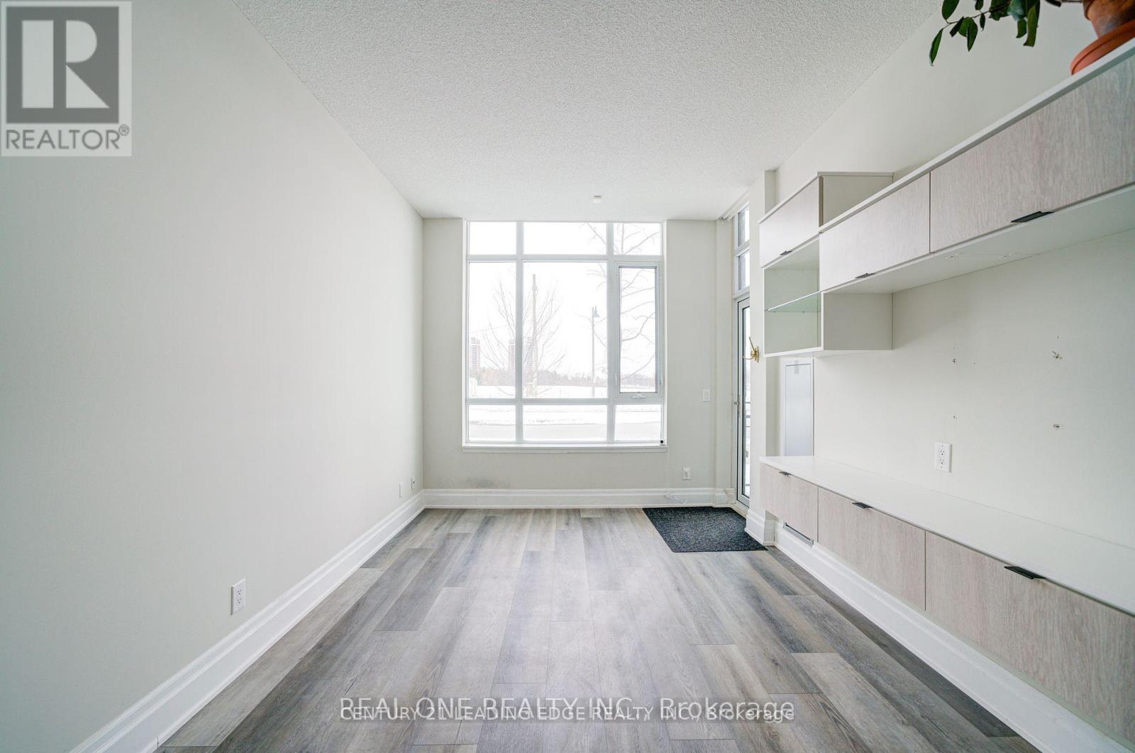 107 - 111 Upper Duke Crescent, Markham, Ontario  L6G 0C8 - Photo 3 - N13708568