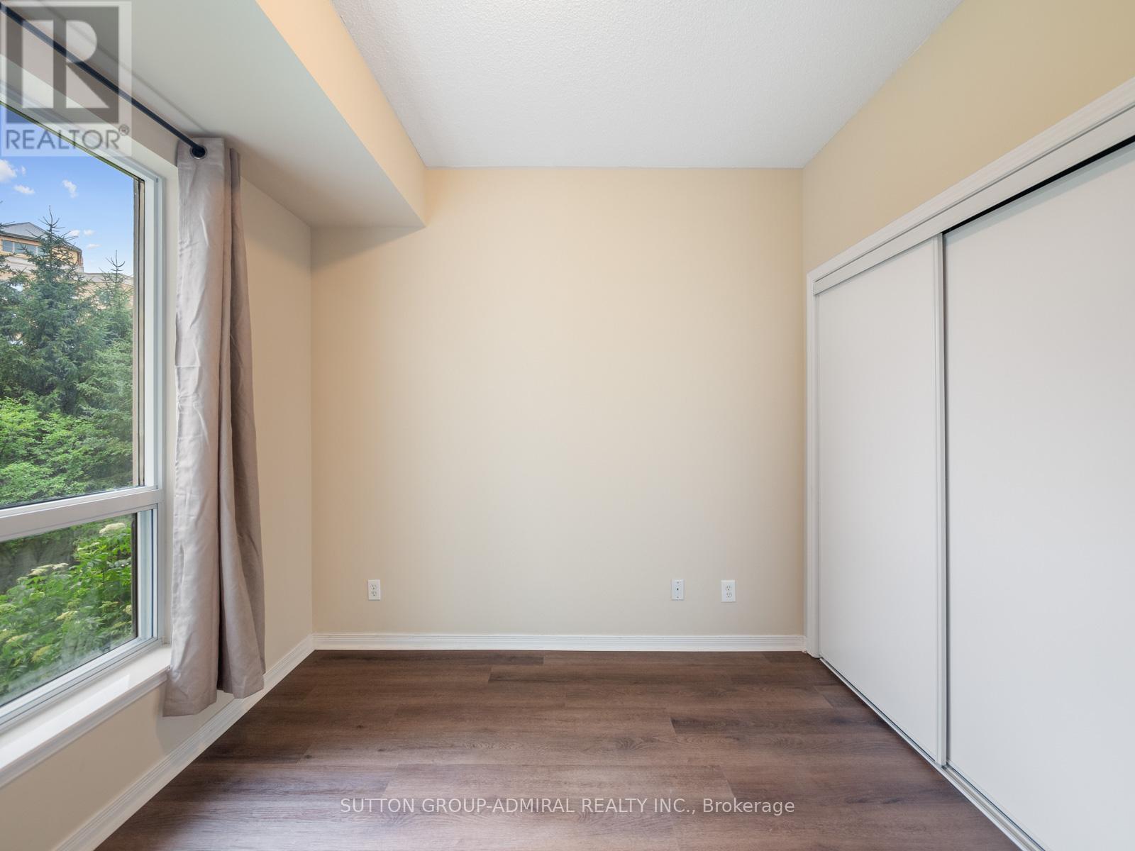 215 - 1 Maison Parc Court, Vaughan, Ontario  L4J 9K1 - Photo 11 - N13708588