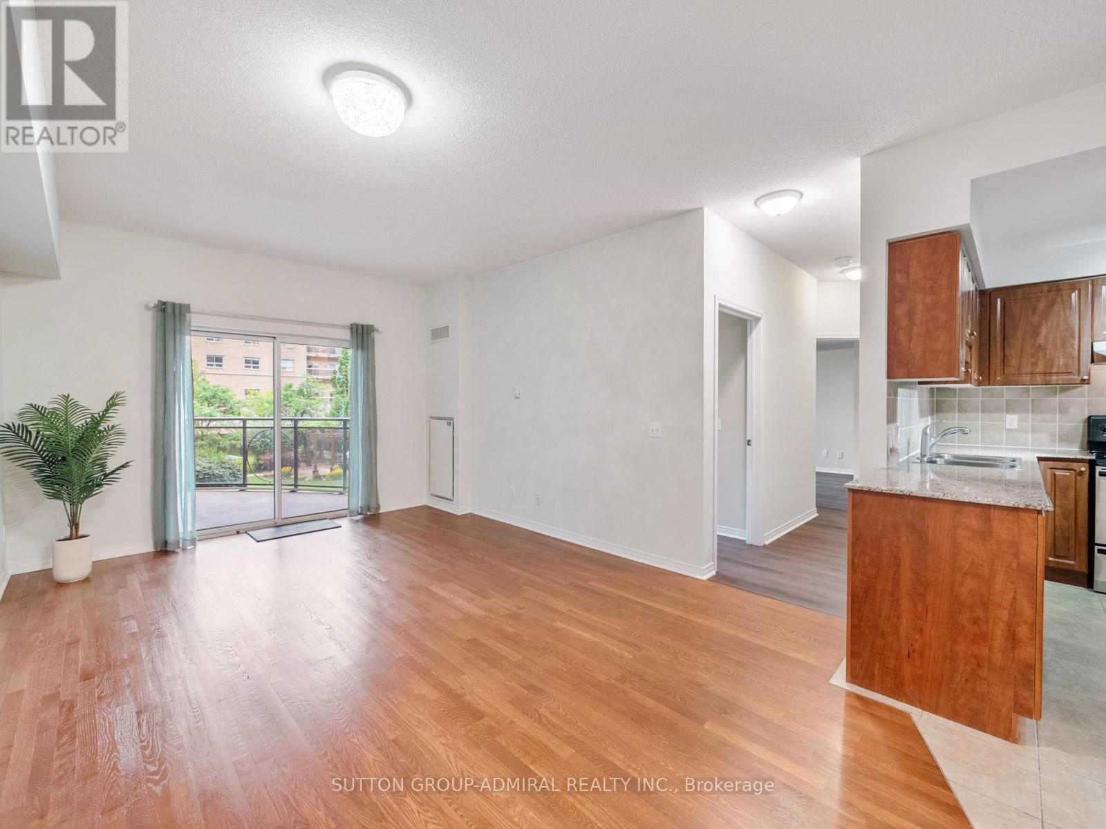 215 - 1 Maison Parc Court, Vaughan, Ontario  L4J 9K1 - Photo 5 - N13708588