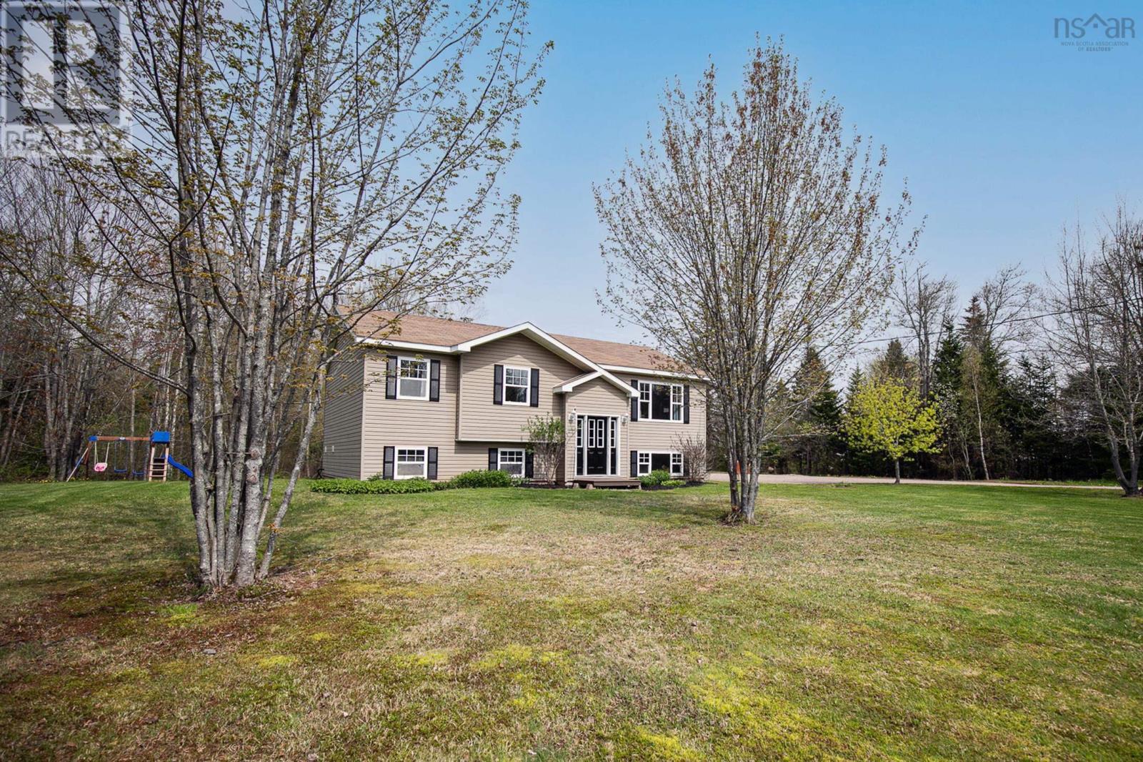1223 Southampton Road, West Amherst, Nova Scotia  B4H 3Y4 - Photo 3 - 202611707