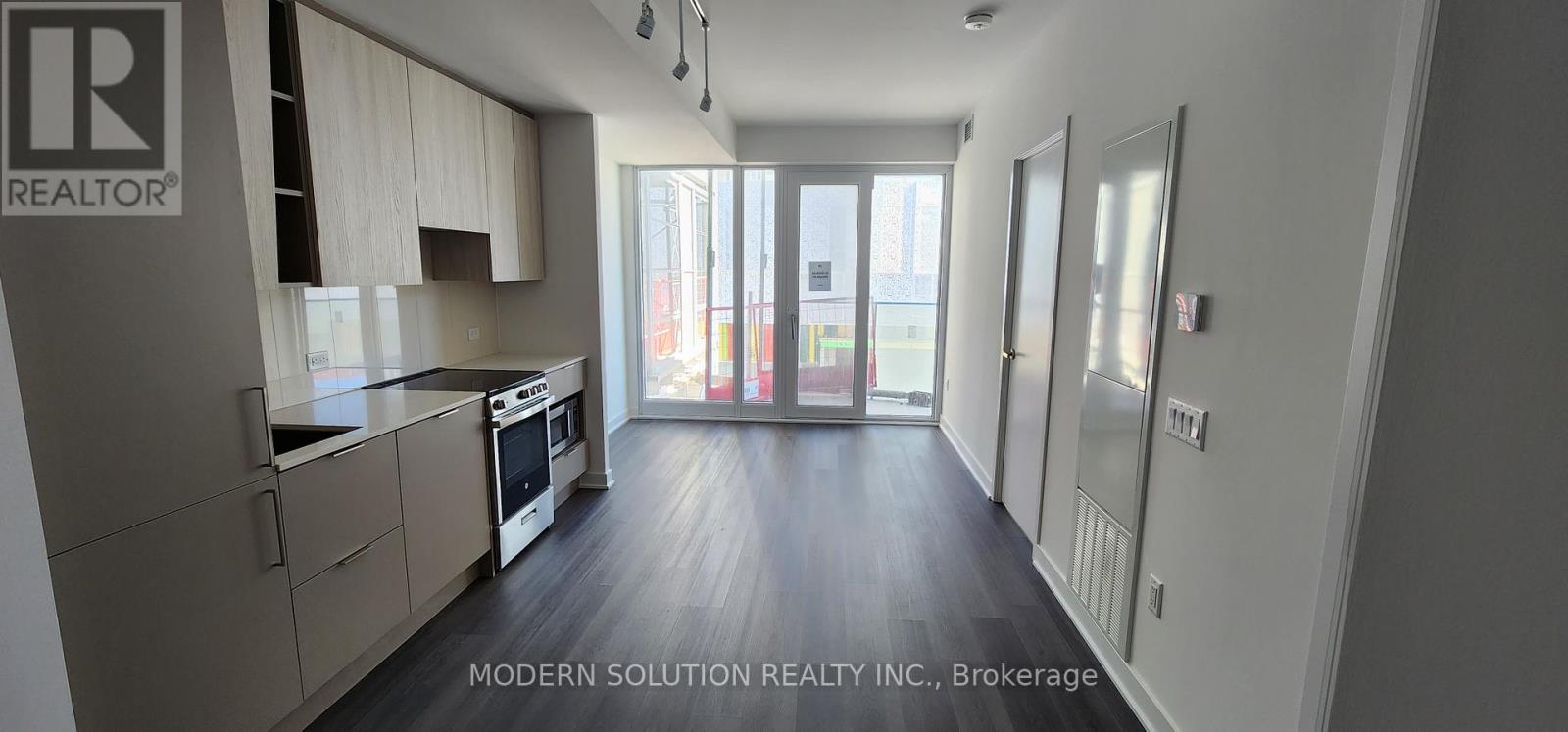224 - 3900 Confederation Parkway, Mississauga, Ontario L5B 0M3 - Photo 2 - W13708596